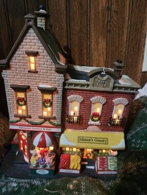 DEPT 56 Heritage Village JOHNSON'S GROCERY & DELI Christmas in the City Works